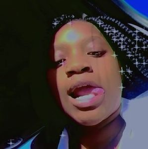 Meet your Posher, Akuria